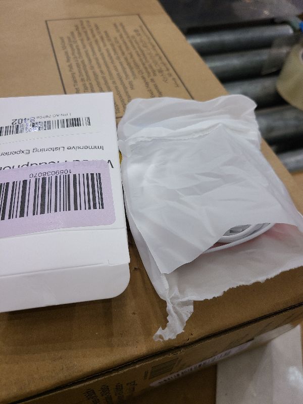 Photo 1 of 2 Packs USB C Headphones for iPhone 17/16/15 Pro Max Plus Type C Earphones with Microphone & Remote Noise Cancelling Earbuds for iPhone 17/16/15 Pro, iPad, Galaxy S23/S22/S21/S20/Ultra Note 10/20