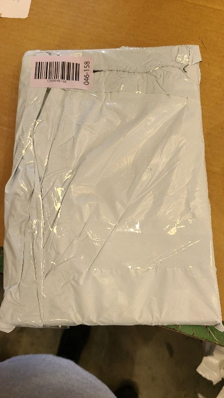 Photo 1 of 200 Pcs Pre-Folded Vellum Jackets for 5 x 7 Invitations Translucent Wedding Invitations Paper Tracing Paper Invitation Folded Vellum Paper Wraps for DIY Photos Postcards Wedding Birthday Invitations