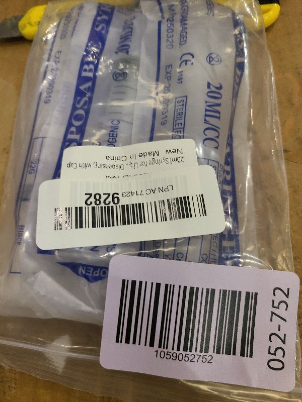 Photo 1 of 20ml Syringe for Liquid, Oral, Scientific Labs, Measurement, Dispensing, with Cap- 3 Pack 20ml Syringes