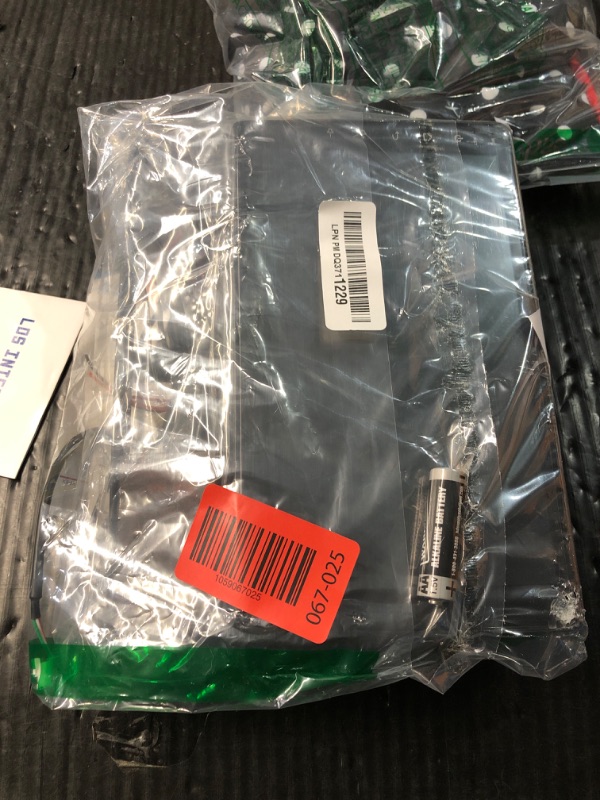 Photo 1 of (UNTESTED) (BAGGED) (PARTIAL SET) 4+64GB Car Radio for Jeep Grand Cherokee 1998-2005 with Carplay & Android Auto Head Unit, 9 inch IPS Touch Screen Car Stereo with GPS Navigation Bluetooth 5.2 Voice Control SWC Backup Camera EQ FM