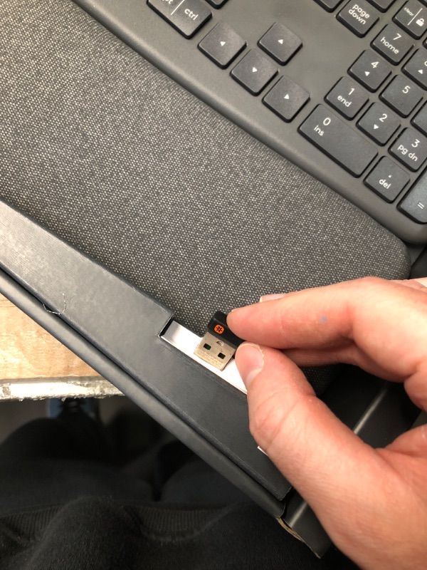 Photo 1 of (USED/FAIR) (MISSING BATTERY) (UNTESTED) Logitech ERGO K860 Wireless Ergonomic Keyboard - Split Keyboard, Wrist Rest, Natural Typing, Stain-Resistant Fabric, Bluetooth and USB Connectivity, Compatible with Windows/Mac, Black