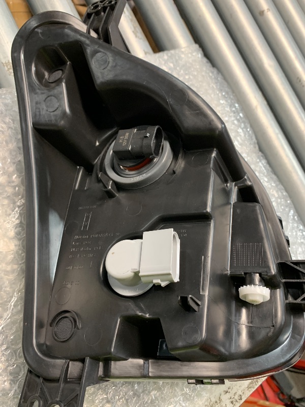 Photo 1 of (see all images) BOGYL Front Fog Light Signal Assembly Compatible with 2018 2019 2020 2021 Chevy Equinox Bumper 