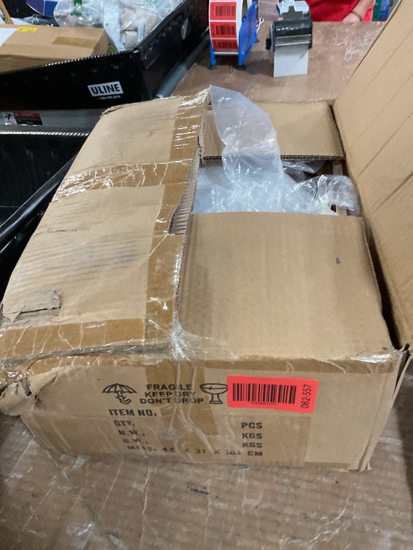 Photo 1 of (sold for parts) Fullvaseer 31.5Inch Gold Flower Stand Centerpieces for Wedding,Metal Column Geometric Flower Stand Tall Floor Vase 