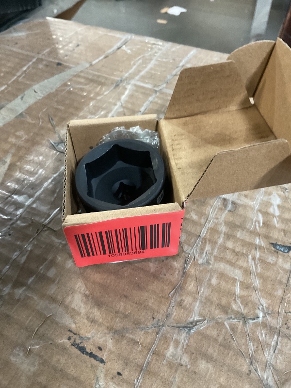 Photo 1 of WORKPRO 36mm Oil Filter Socket Wrench, Oil Filter Removal Tool, Oil Filter Change Set, Ideal for Some Ford F250, BMW, Mini, Volvo, Audi, VW, Porsche Vehicles