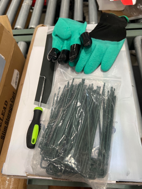 Photo 1 of Bakulyor 100Pcs Green Landscape Staples 6 Inch Garden Artificial Turf Stakes Staples, 11 Gauge Lawn Galvanized Ground Fabric Pins for Weed Barrier Sod Decorations Holding Fence and Irrigation Tubing