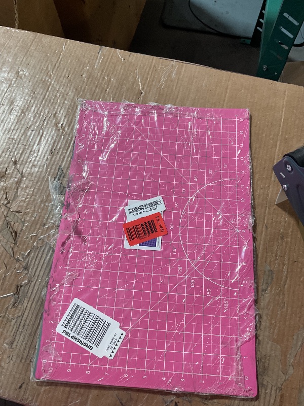 Photo 1 of * dirty on the edges *
Headley Tools 18"x12" Thickened Self Healing Cutting Mat, A3 Rotary Cutting Sewing Mat for Crafts, Double Sided 5-Ply Table Cutting Board for Fabric Quilting Art Hobby Project, Pink/Purple