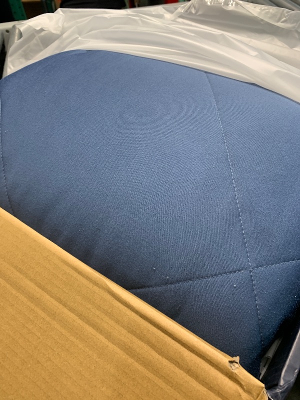 Photo 1 of (see all images) EGOHOME Cooling Comforter King Size,Double-Sided Cooling Blanket & Silk Smooth Bedding Comforter - 90" x 106"