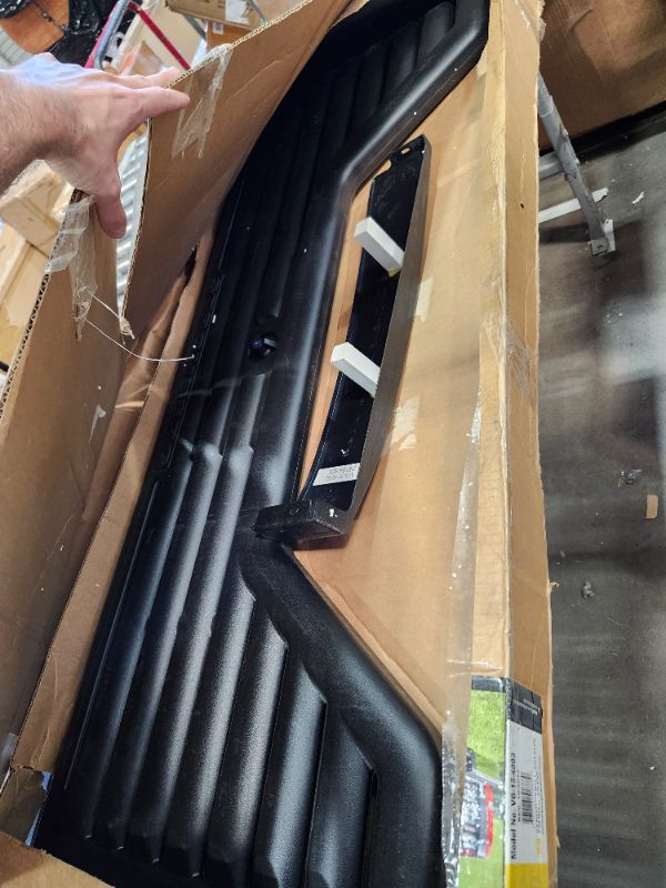 Photo 1 of **********FOR PARTS ONLY-missing keys and installation kit*************
Stromberg Carlson VG-15-4000 Louvered Tailgate 4000 Series-Ford F150, F250/F350 Super Duty