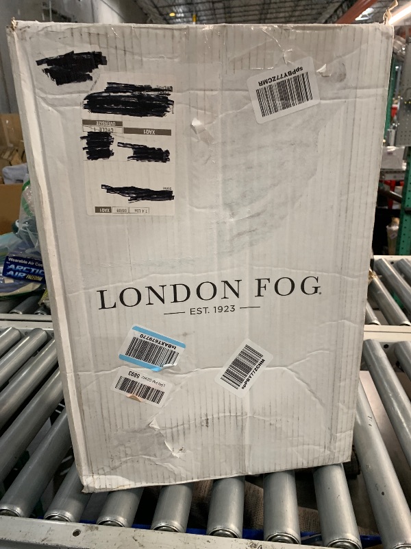 Photo 1 of ***(MAJOR DAMAGE/ SEE NOTES)***LONDON FOG Newcastle Softside Expandable Spinner Luggage, Black White Herringbone, Carry-On 20-Inch