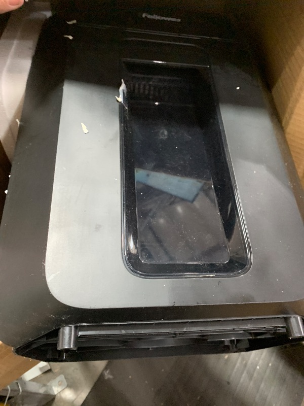 Photo 1 of (for parts)  Fellowes AutoMax 100MA 100-Sheet Micro-Cut Autofeed 2-in-1 Paper Shredder for Office/Small Office