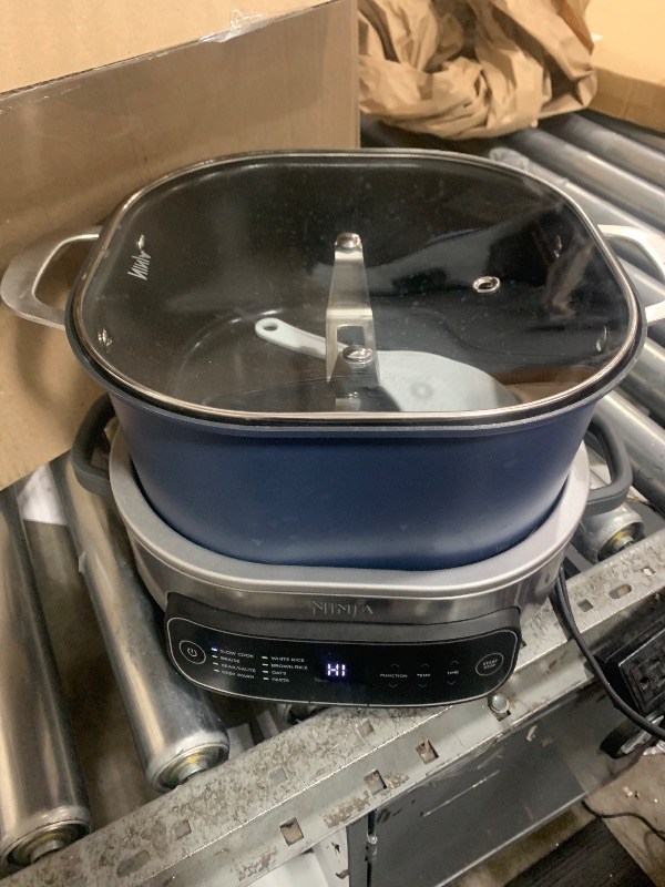 Photo 1 of 
Ninja MC1101 Foodi Everyday Possible Cooker Pro, 8-in-1 Versatility, 6.5 QT, One-Pot Cooking, Replaces 10 Cooking Tools, Faster Cooking, Family-Sized...