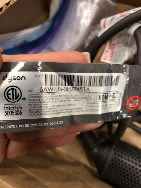 Photo 1 of ****POWERS ON**FOR PARTS ONLY*****
Dyson Airwrap 