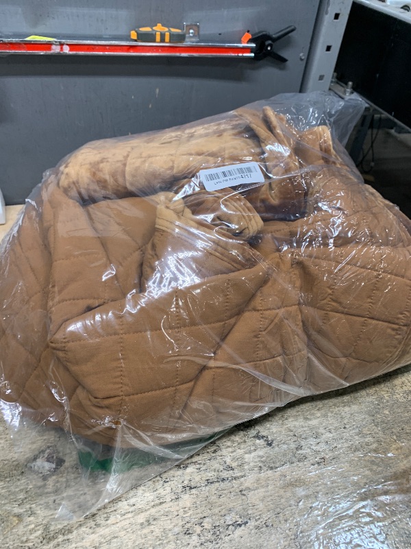 Photo 1 of (incomplete) RECYCO Luxury Velvet Quilt Set Full Queen Size Bedding Sets, Ultra Soft Velvet Comforter Set, Lightweight Channel Box Stitch Oversized