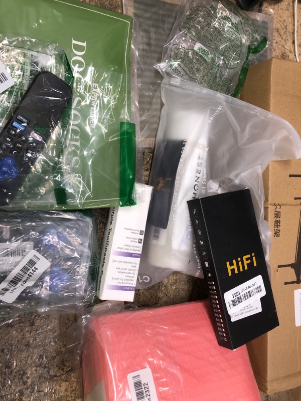 Photo 1 of *FINAL SALE 10 HOUSEHOLD ITEMS 