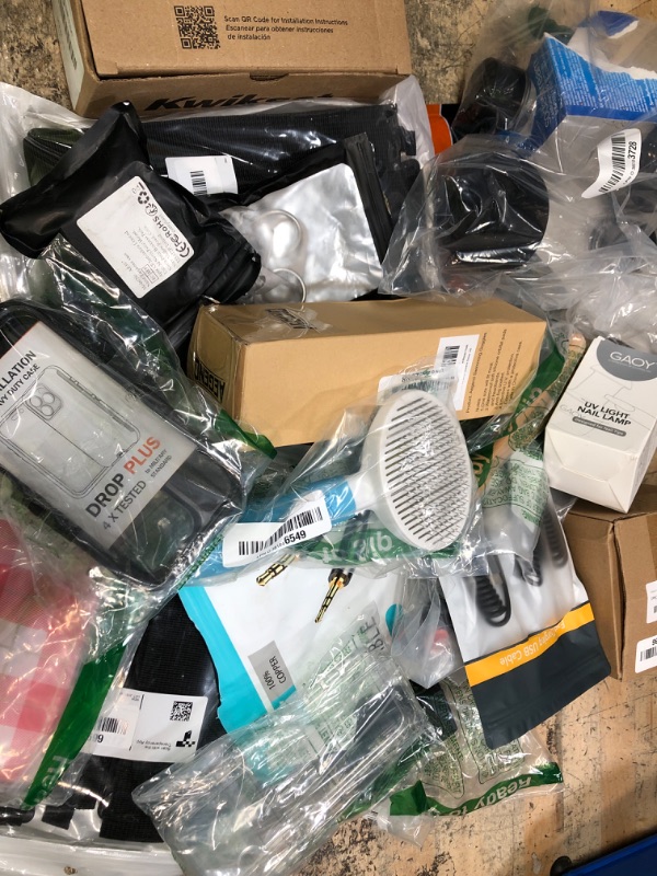 Photo 1 of *FINAL SALE 20 HOUSEHOLD ITEMS 