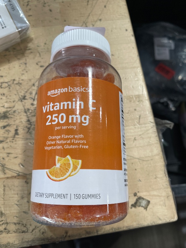 Photo 1 of  expires 11/25
Amazon Basics Vitamin C 250 mg Gummies, Orange, 150 Count (2 per Serving), Immune Health (Previously Solimo)