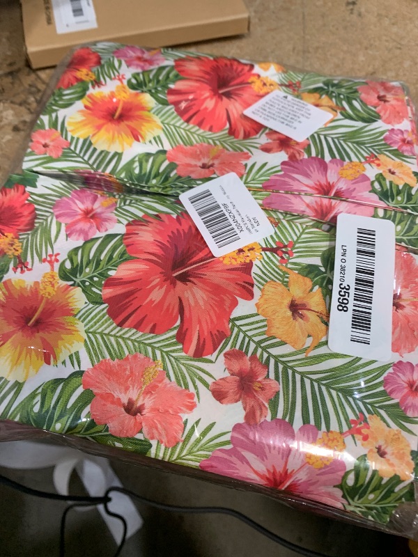 Photo 1 of 100PCS Hawaiian Paper Napkins 3 Ply Tropical Decorative Hand Towels for Bathroom,Luau Party Disposable Guest Napkins Summer Hibiscus Dinner Paper Napkin for Table Decor Summer Party Weddings Birthdays