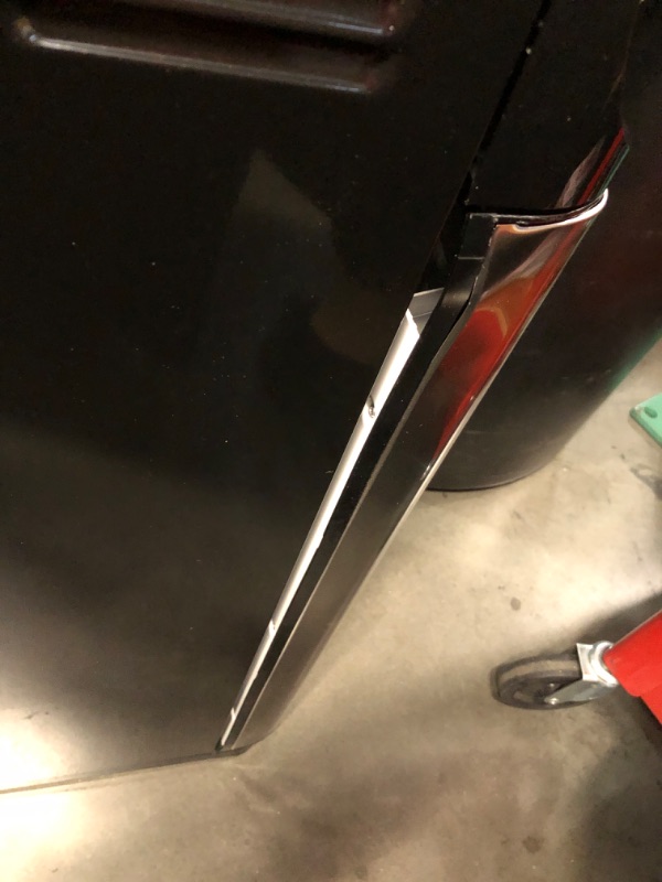 Photo 1 of ***DAMAGED - UNTESTED - SEE COMMENTS***
Brio Bottom Loading Water Cooler Dispenser for 5 Gallon Bottles - 3 Temperatures with Hot, Room & Cold Spouts, Child Safety Lock, LED Display with Empty Bottle Alert, Stainless Steel