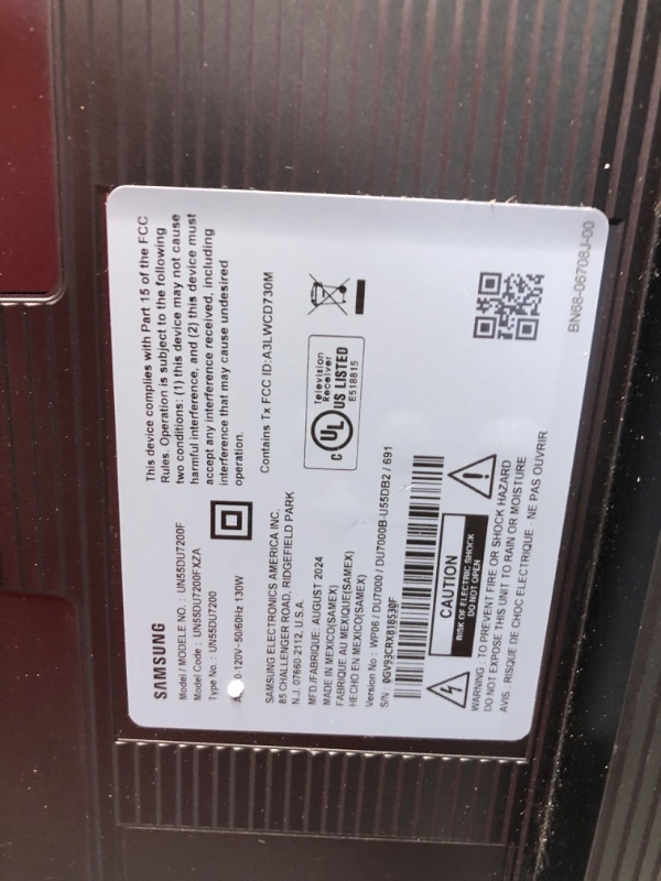 Photo 1 of ***DAMAGED - TOP RIGHT OF SCREEN CRACKED - BLACKED OUT ON RIGHT SIDE - SEE PICTURES - MISSING REMOTE***
Samsung 55-Inch Class Crystal UHD 4K DU7200 Series HDR Smart TV w/Object Tracking Sound Lite, PurColor, Motion Xcelerator, Mega Contrast, Q-Symphony (U