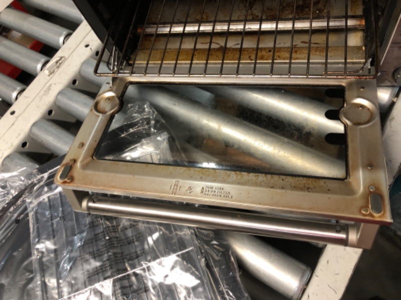 Photo 1 of ***HEAVILY USED AND DIRTY - POWERS ON - UNABLE TO TEST FURTHER - SEE PICTURES***
Breville BOV900BSS Smart Oven Air Fryer Pro and Convection Oven, Brushed Stainless Steel