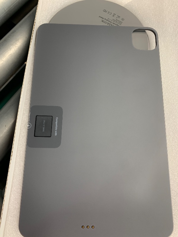 Photo 1 of (see all images) LULULOOK Magnetic Wireless Charging Stand for iPad Pro 11" M4 (2024) Only, 360° Rotating Base with Anti-Slip Pad