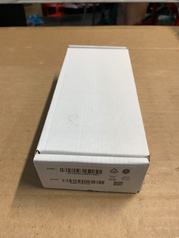 Photo 1 of (MISSING CHARGER)  Apple iPhone SE 3rd Gen, 64GB, RED - Unlocked (Renewed)