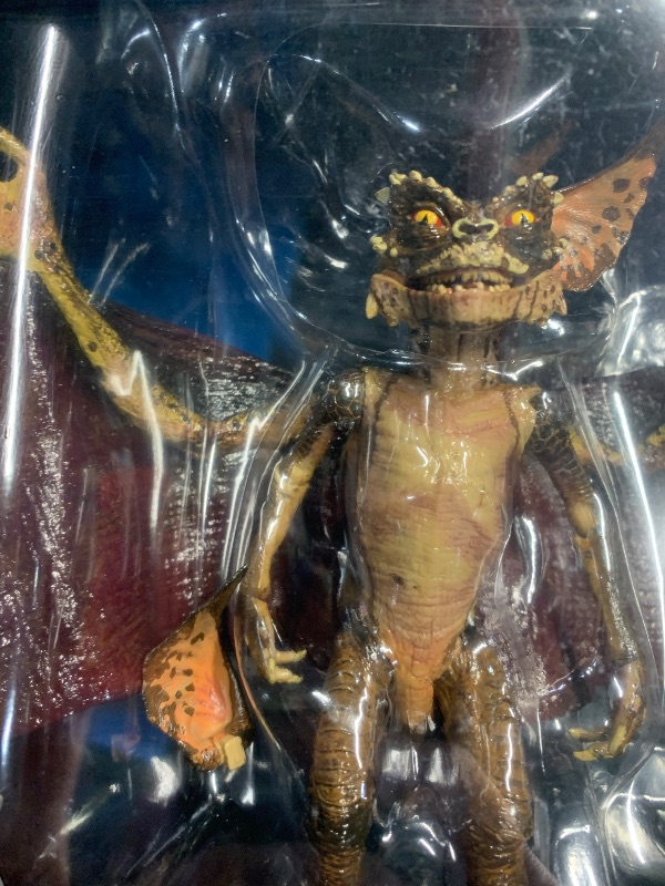 Photo 1 of ***(MINOR DAMAGE/ SEE NOTES)***NECA Gremlins 2 Deluxe Bat Gremlin 6-Inch Action Figure with 18-Inch Wingspan and Display Stand