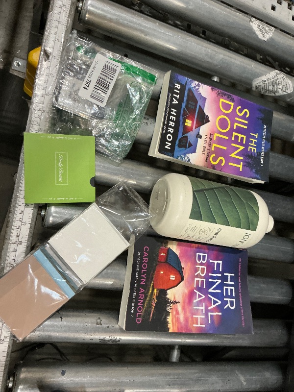 Photo 1 of *FINAL SALE** NO REFUNDS* BUNDLE OF ASSORTED MISC. ITEMS (6)