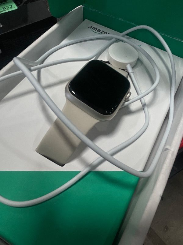 Photo 1 of ** LOCKED TO PREVIOUS OWNER ** Apple Watch Series 9 [GPS + Cellular 45mm] Starlight Aluminum Case with Starlight Sport Band M/L (Renewed Premium)