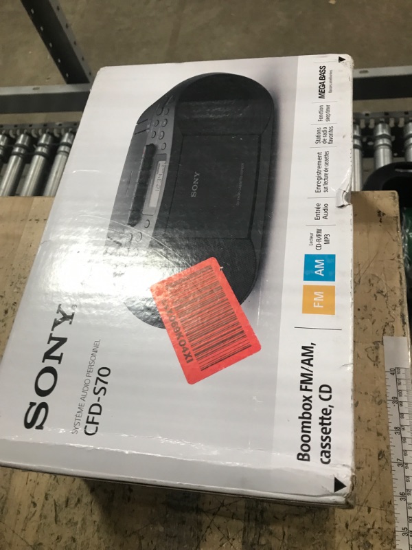 Photo 1 of **PARTS ONLY**
Sony CD Cassette Radio CFD-S70 B
