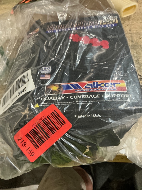 Photo 1 of ************Used with missing part************
Walker Products ThunderCore PRO Premium Spark Plug Wire Set 924-1554