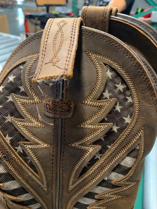 Photo 1 of (11ee) (used/fair) (bagged) Ariat Men’s Hybrid VentTEK Western Boot