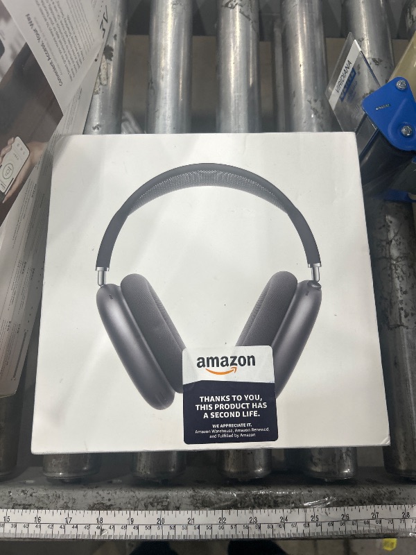 Photo 1 of *See notes* Apple AirPods Max Wireless Over-Ear Headphones, Active Noise Cancelling, Transparency Mode, Personalized Spatial Audio, Dolby Atmos, Bluetooth Headphones for iPhone – Space Gray