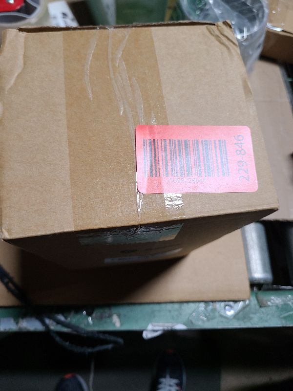 Photo 1 of 24 Packs Travel Size Tissue Pocket Slim Pack Facial 3 Ply Wallet Size Pocket Tissues for Travel Wedding Party Favors, 6 Styles(Tie Dye)