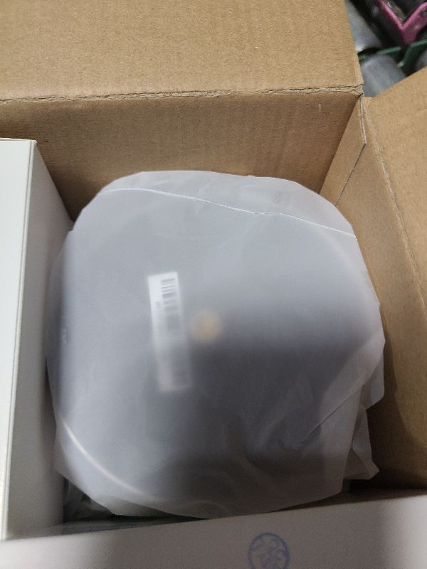 Photo 1 of ?Electric Focus?Magcubic Mini Projector 4K Support, Portable Projector with WiFi 6 and Bluetooth 5.4, Smart Proyector, 5W Soundbase Speaker, 180° Rotation for Home Theater HY300 Ultra