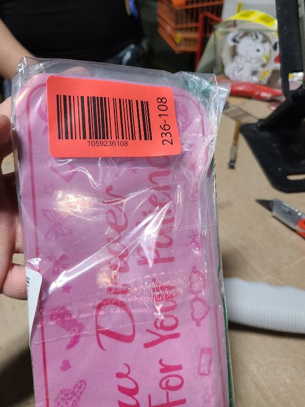 Photo 1 of 2pcs New Driver Magnet for Car, Thanks for Your Patience Hot Pink Reflective New Driver Stickers Removable Vehicle Safety Warning New Driver Sign for Car Bumper Window Decals