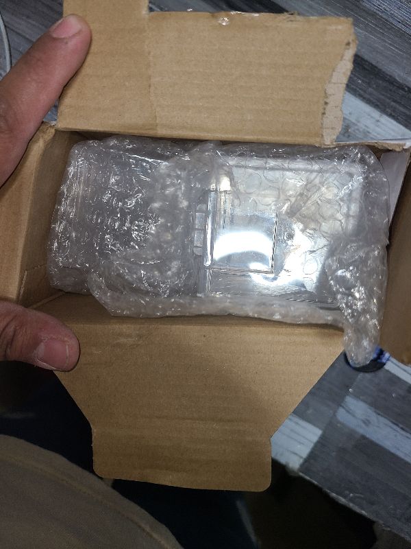 Photo 1 of 20 Pcs Insect Spider Terrariums Breeding Box Small Reptile Hatching Container Transparent Cricket Keeper Breeder Box Feeding Spider Cage with Lid for Scorpion Gecko Tortoise Centipede Tarantula