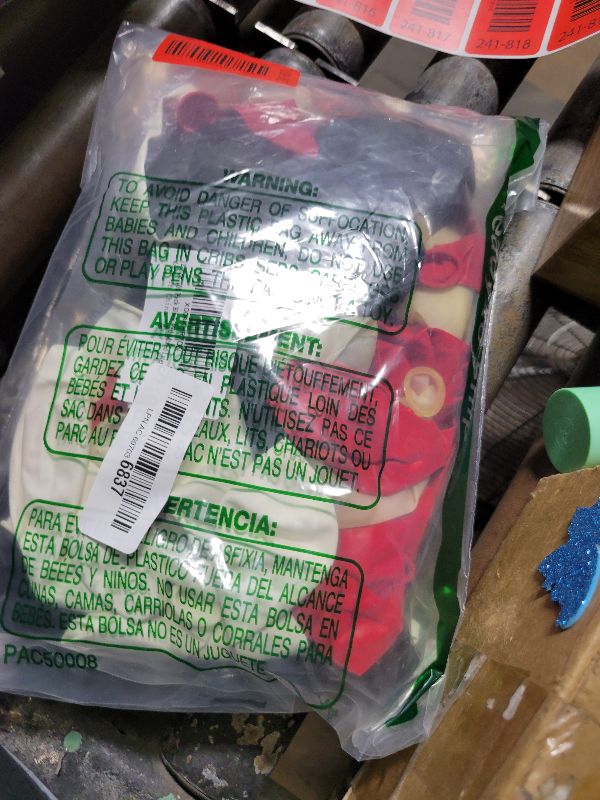 Photo 1 of 100pcs Red and Black Balloons, 12inch Red and White With Confetti Balloons for Class of 2025 Graduation, Birthday Decorations, Baby Shower, Casino, Race Car Party Supplies (2 Ribbons)