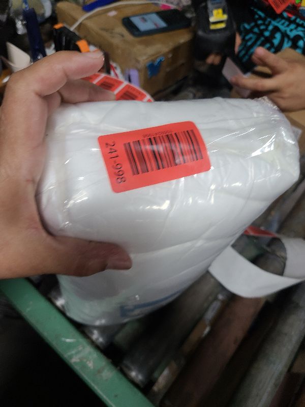 Photo 1 of 2.2 LB / 35.3 Ounce Premium Polyester Fiber Fill, Stuffing for Stuffed Animals, Pillows, Quilts, Paddings, Pouf, Fiberfill, Stuffing, Machine Washable, White