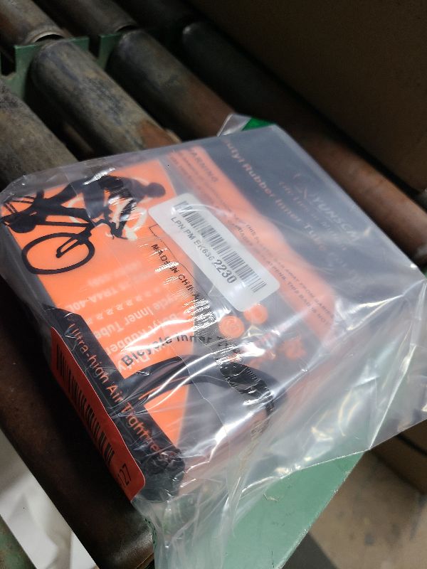 Photo 1 of 26" Heavy Duty Bike Tubes 26X1.95 26X2.10 26X2.125 TR4A-40L 45/57-559 Inner Tubes 26 Bicycle Tubes 26X1.75 26X2.0 26X2.20 26X2.25 Compatible with 26X1.75/2.25 Bike Tire Tubes 2-PCS