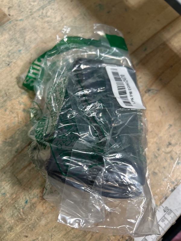 Photo 1 of Amazon Basics 10W Qi Certified Wireless Charging Stand, for Phone 16/15/14/13/12/11/X, Samsung, and More, with USB Cable (No AC Adapter), Black