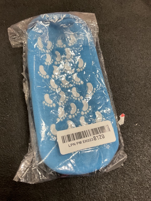 Photo 1 of 2 Pairs Moisturizing Gel Socks for Men and Women - Silicone Soft Foot Care Socks Moisturizing Socks for Dry Cracked Feet Lotion Socks for Repairing and Softening Skins Standard Size