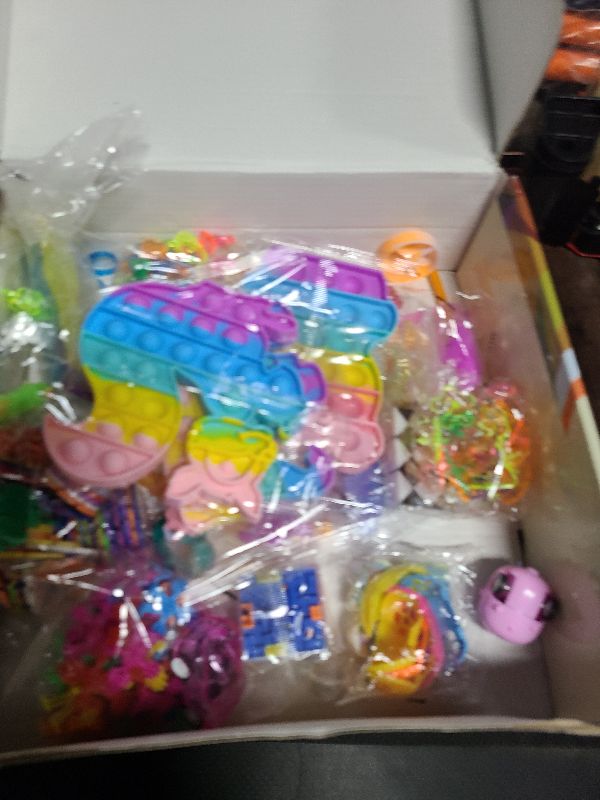 Photo 1 of 1000pcs Party Favors Goodie Bags for Kids, Fidget Toys Pack, Stocking Pinata Stuffers, Birthday Gifts, Classroom Prize, Treasure Box, Carnival Prizes, Easter Eggs Fillers