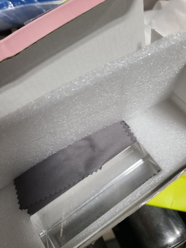 Photo 1 of 3pc Equilateral CrystalPrisms Set -1",2" & 4" Lengths Crystal Triangular Prism Optical Prisms Glass Physics Teaching Refracted Light Spectrum Rainbow Maker Photography Props