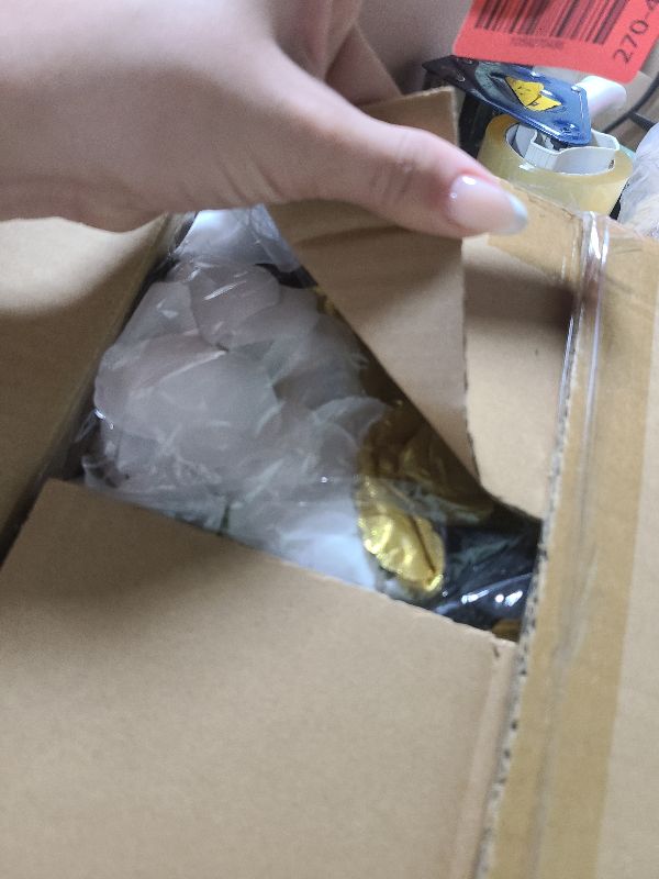 Photo 1 of 108pcs Roses Head Flowers with Stem - Black Gold White Graduation Artificial Flowers Rose Bulk - Silk Rose Fake Flower for Birthday Wedding Baby Shower Centerpieces Gold Theme Grad Party Tables Decor