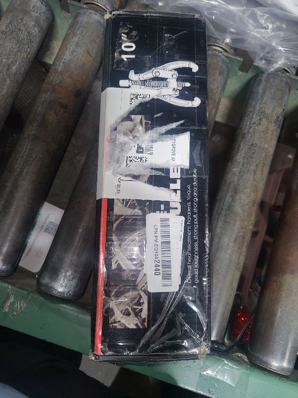 Photo 1 of 10" Gear Puller,3 Jaw Puller for Pulley Gear Bearing Flywheel Removal,2 Jaw / 3 Jaw Puller with Reversible Jaws, Bearing Puller Suitable for Automotive Repair and Industrial Maintenance (10in)