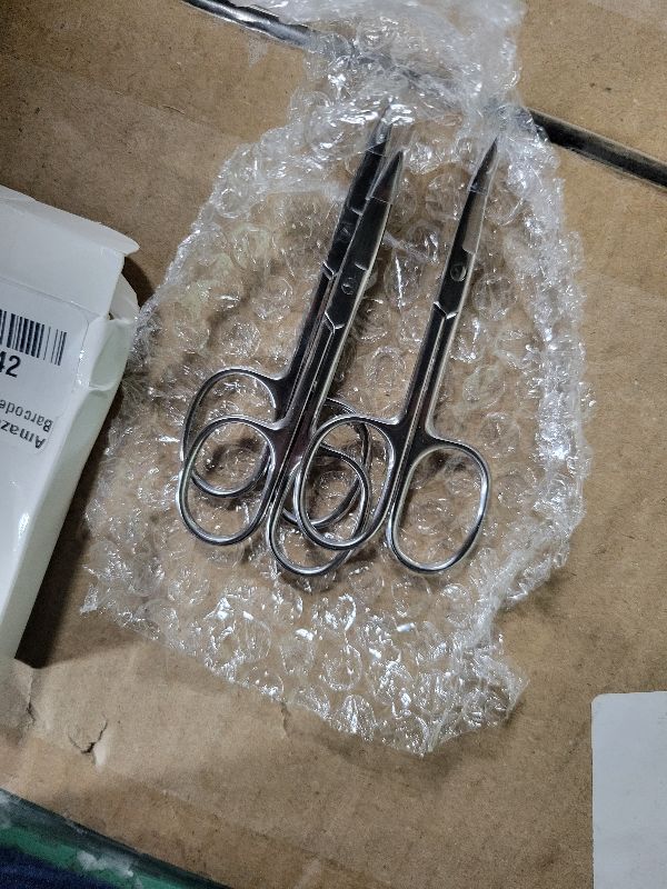 Photo 1 of 3 Pieces Cuticle Curved Scissors Manicure Scissors Stainless Steel Facial Hair Grooming Shears Multi-purpose Curved Shears Craft for Nail, Eyebrow, Eyelash, Dry Skin Blade