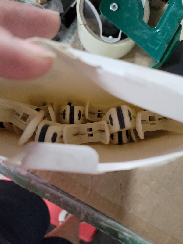 Photo 1 of 24 Pack Plastic Clothes Pins Heavy Duty Clothespins for Laundry, 2.36 Inch Clothesline Clips Clothes Pegs with No Trace Design, Windproof Clothes Clips for Hanging Clothes, Socks, Towel, Snack (Blue)