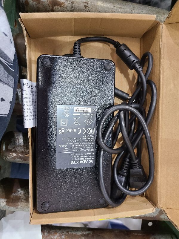 Photo 1 of 240W AC Charger Fit for Dell Alienware M17 M15 17 15 R2 R3 R4 R5 R6 R7 M16 R2 G15 G16 G5 G7 X17 X16 X15 Area-51m M17X M14X Laptop AC Adapter with 10 FT Power Cord