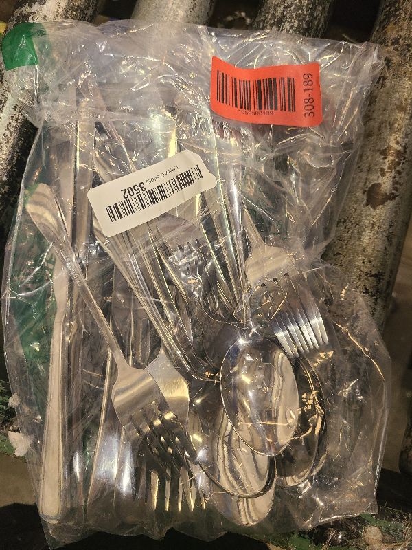 Photo 1 of 24-Piece Silverware Set with Steak Knives,Flatware Set Service for 4 Person, Food-Grade Stainless Steel Cutlery Set,Includes Knife Spoon And Fork, Mirror Finished Utensil Sets for Home Restaurant